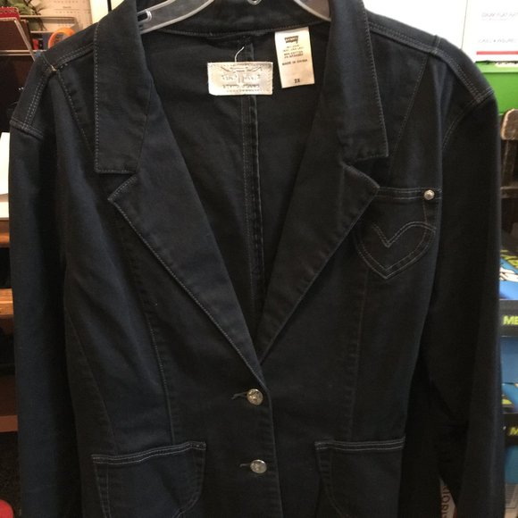 LEVI Jackets & Blazers - Levi Black  Denim Jacket